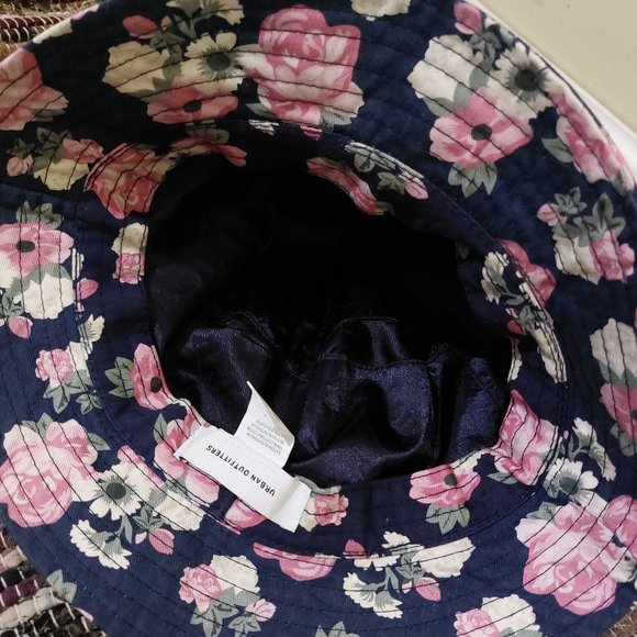 UO Urban Outfitters Navy Blue Floral Print Bucket Hat Unisex Mens Womens - Picture 6 of 8